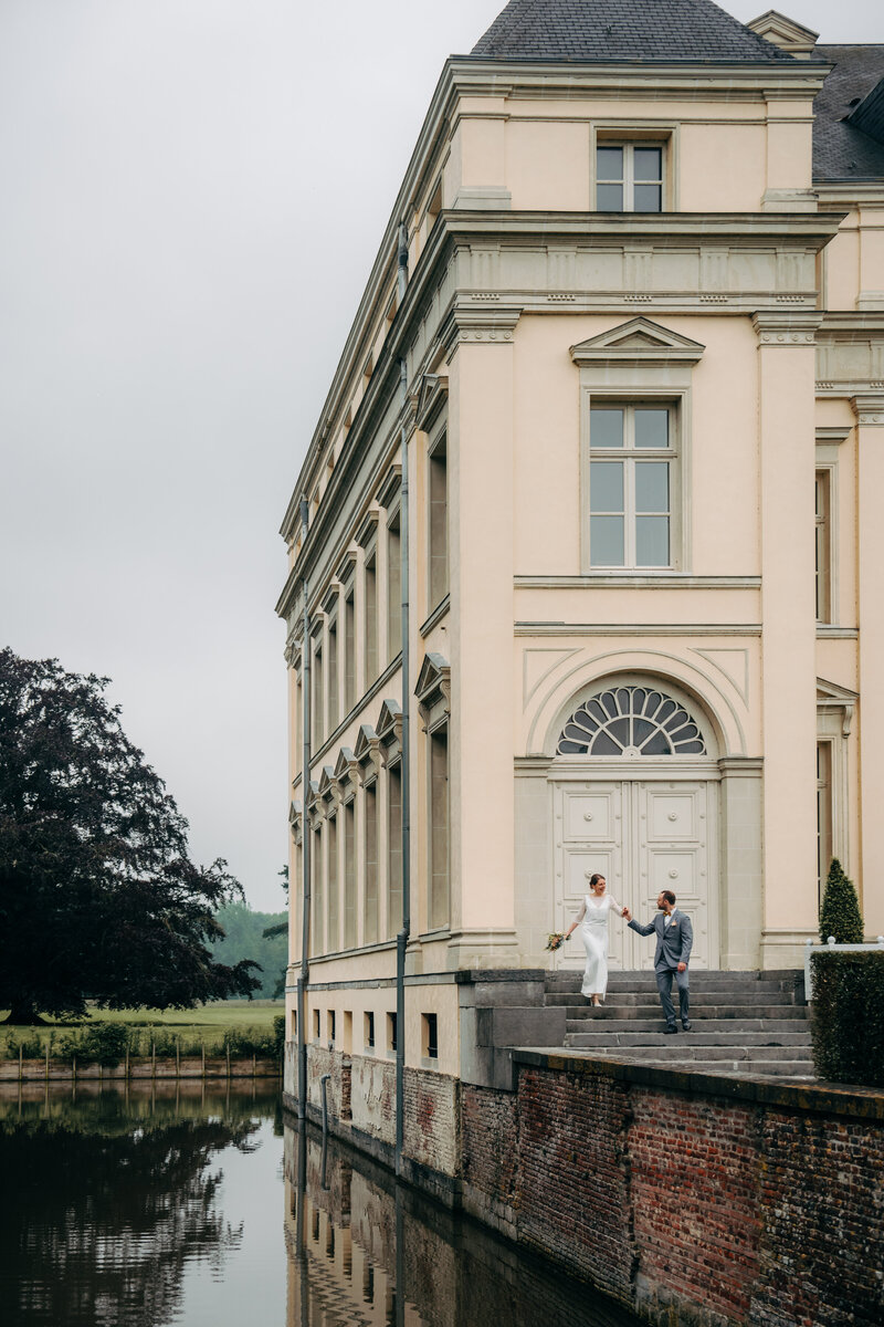 romantische trouw in een kasteel te Frankrijk met eigen wijn domein