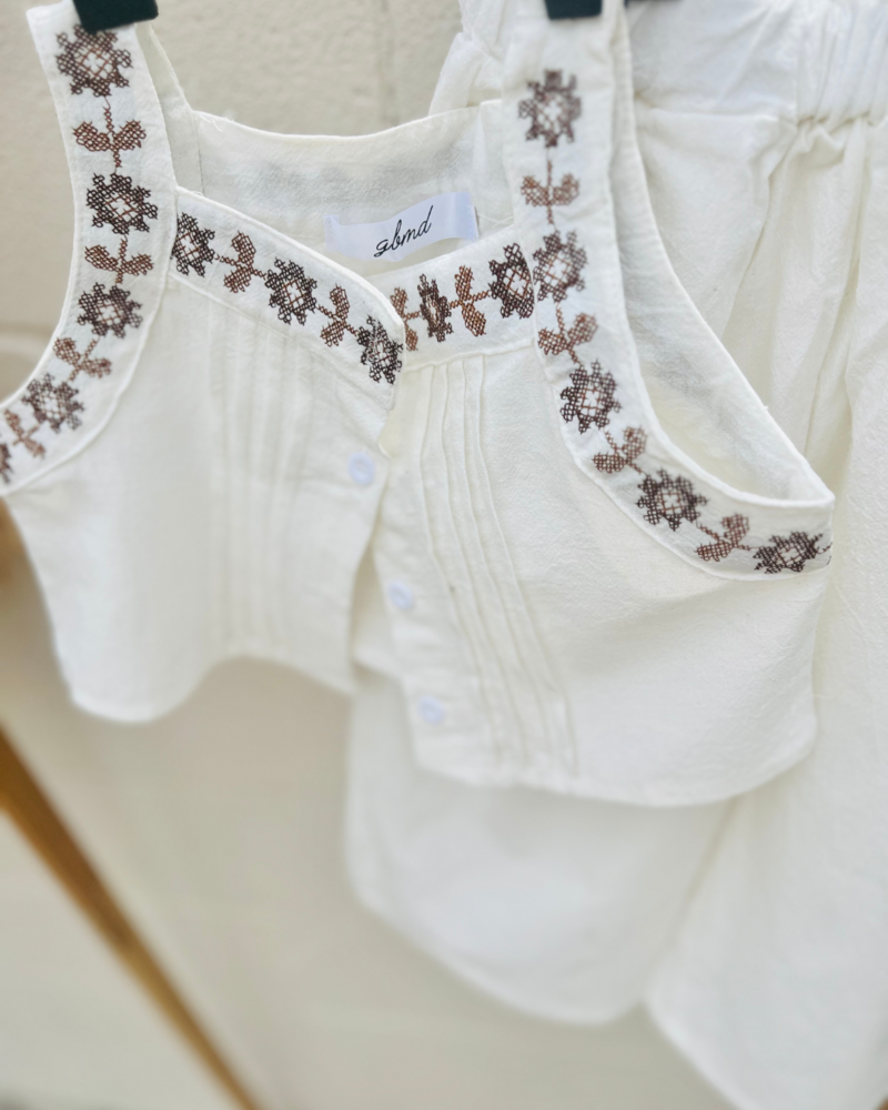 white linen two-piece set (2)