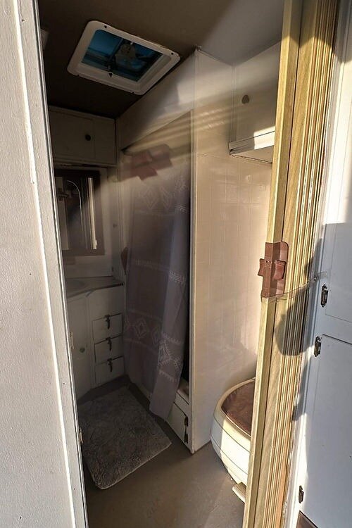 7e9ba9_3d8dca1610bb433b8b7a3ceba