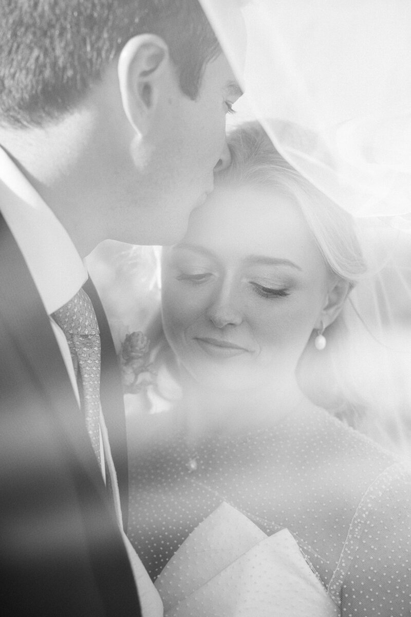 Private-Estate-Wedding-Cotswolds-Photographer-34