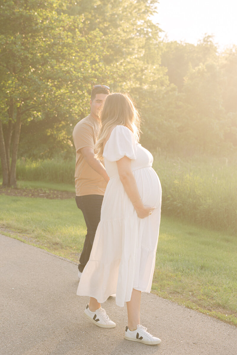 Allexx_B_Photography_Pleasant_Prairie_WI_Maternity_Photos_Field251