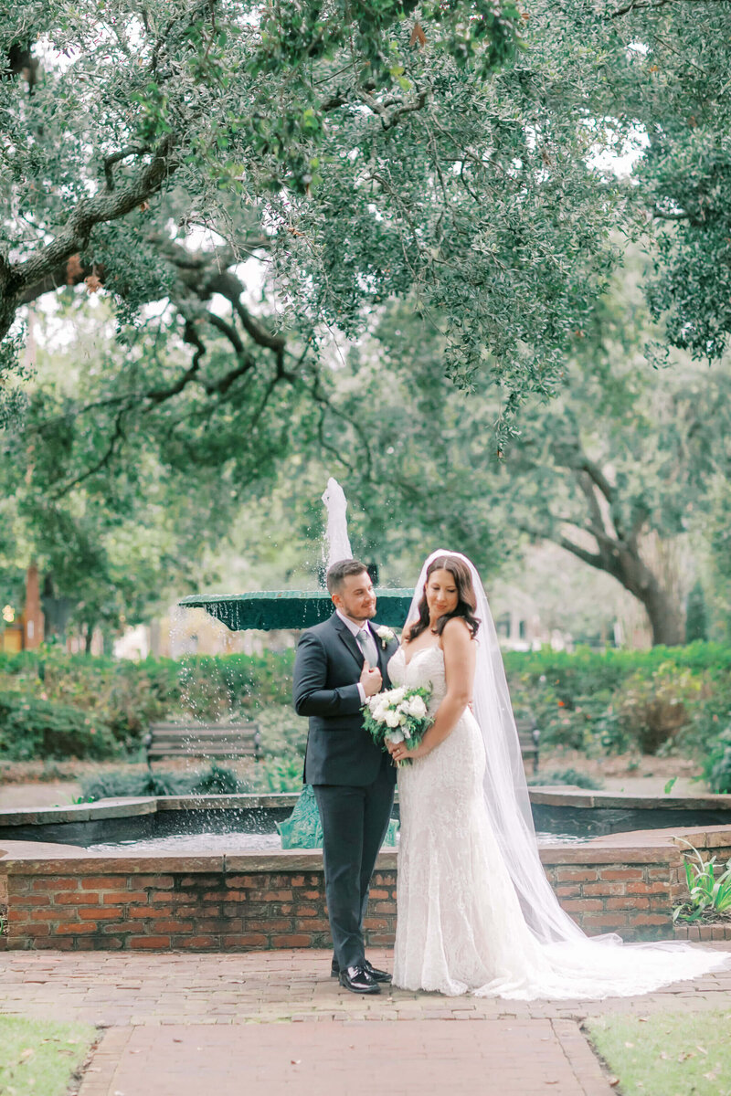 Savannah_Elopement_in_Columbia_Square0016