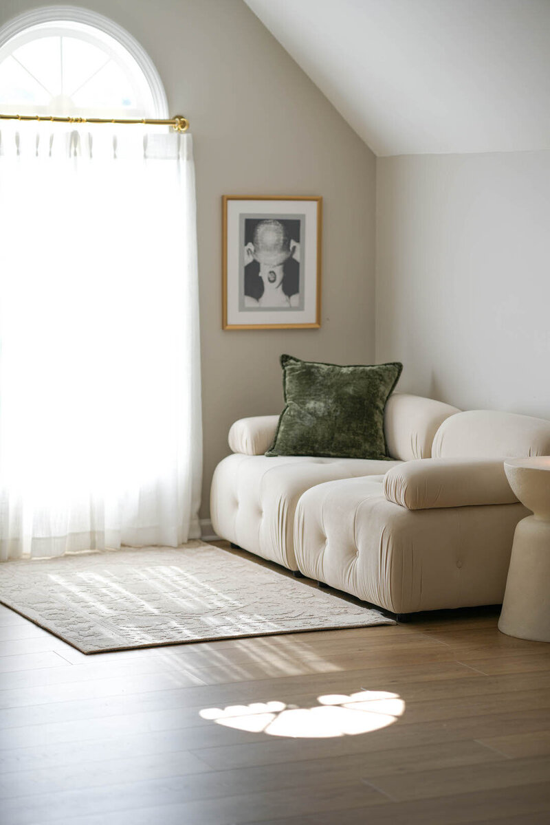 jasmine ringo studio view of lounge