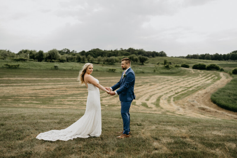 Minneapolis-based-Wedding-Photographer (2)