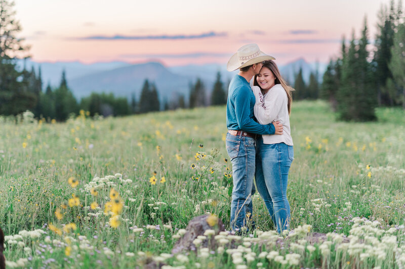 Experience the natural beauty of Colorado's outdoors with Sam Immer Photography's outdoor photography services, capturing stunning moments with breathtaking Rocky Mountain views.