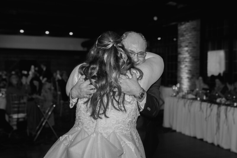 Wyandotte wedding photography by Savvy Shoots Photography