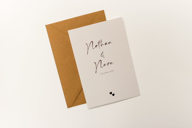 Beige-geboortekaartje-tweeling-Nathan-Nore-met-koperfolie-6