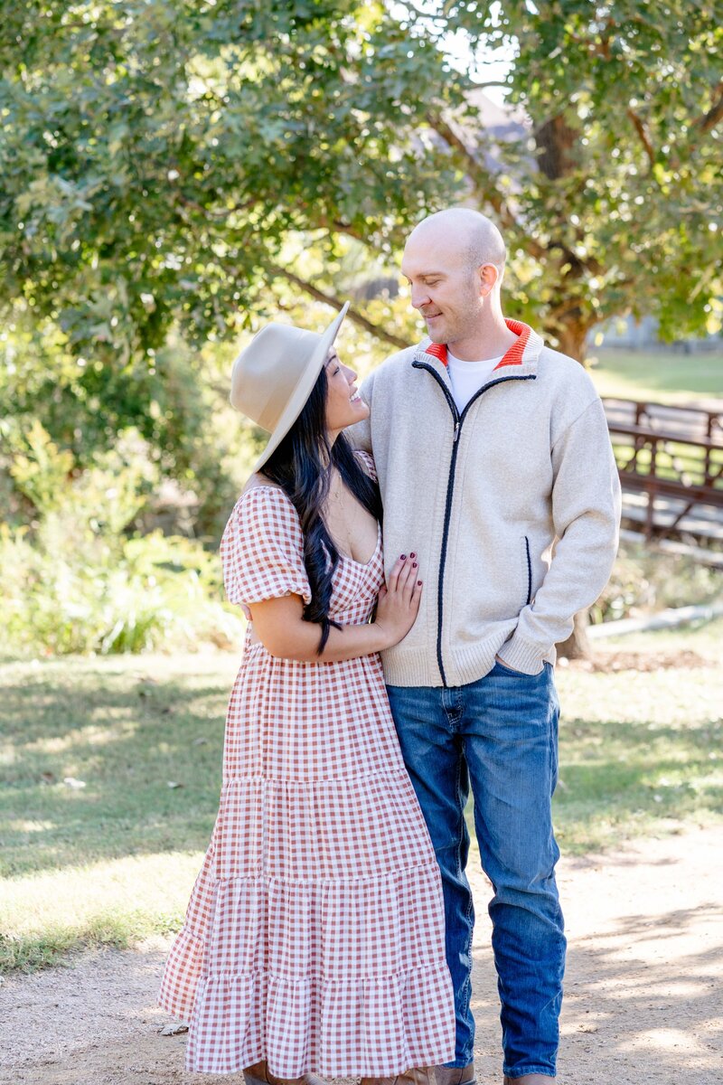 Austin-TX-Fall-Mini-Session-Magnolia-and-Grace-Photography-Co-JessicaL# (1)-21