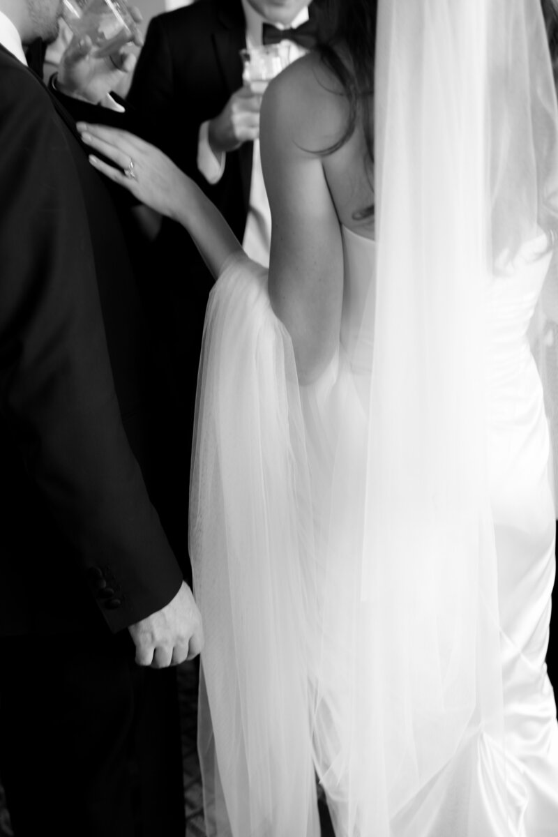 www.hannahforsberg.com-alyssa-bobby-wedding-cocktailhr-132 (1)