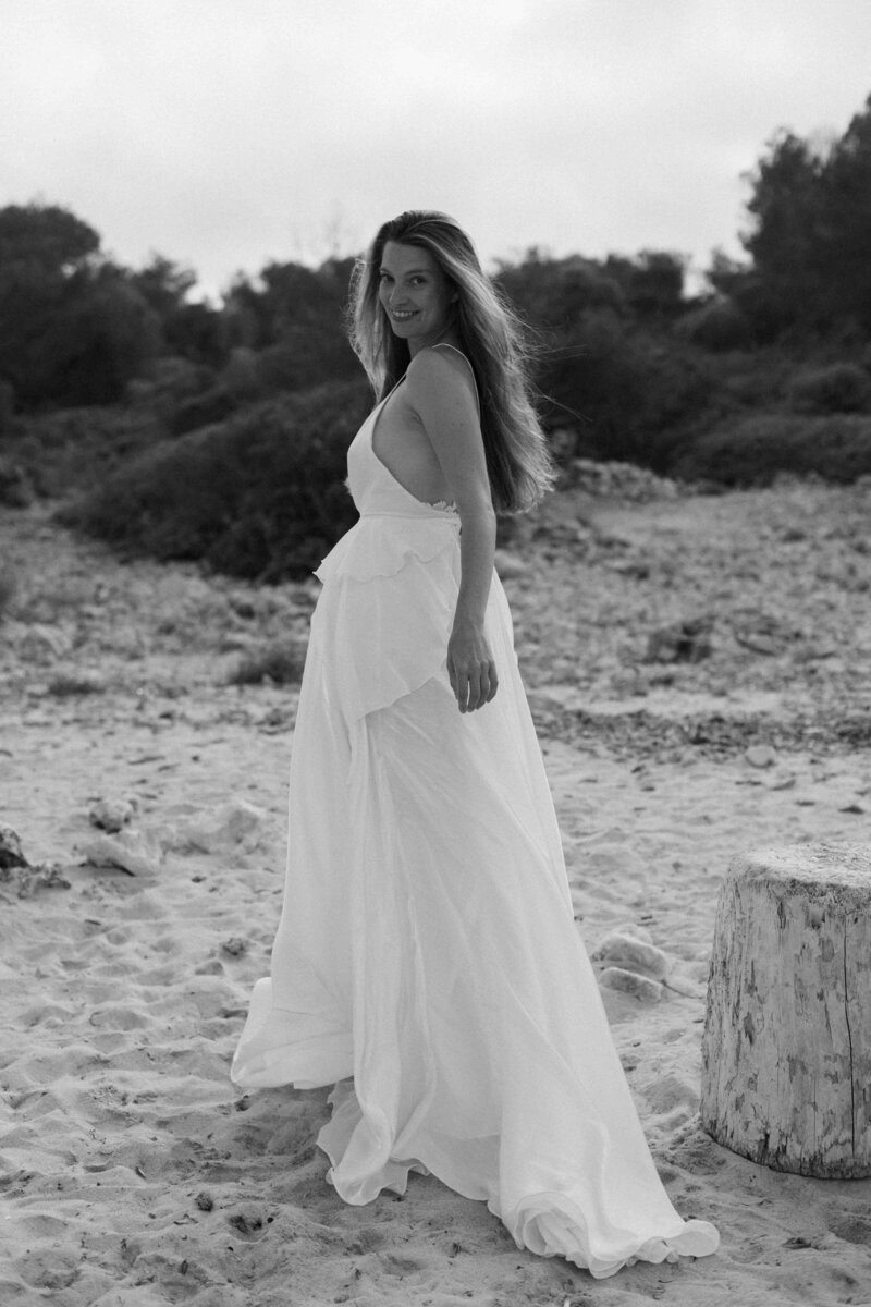 Destination love story captured above Barcelona, perfect for adventurous couples and elopements