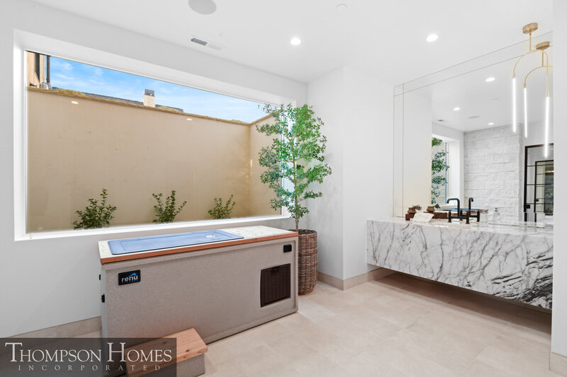 Thompson-Homes-Chateau-Moderne-Meridian-Custom-Home-Builder-45