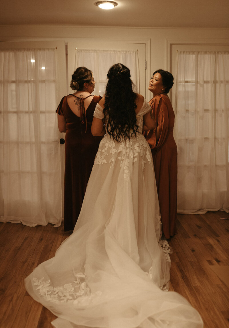 TheAvenueRoom_Wedding_Saskatoon_KaylaCassidyPhotography-40