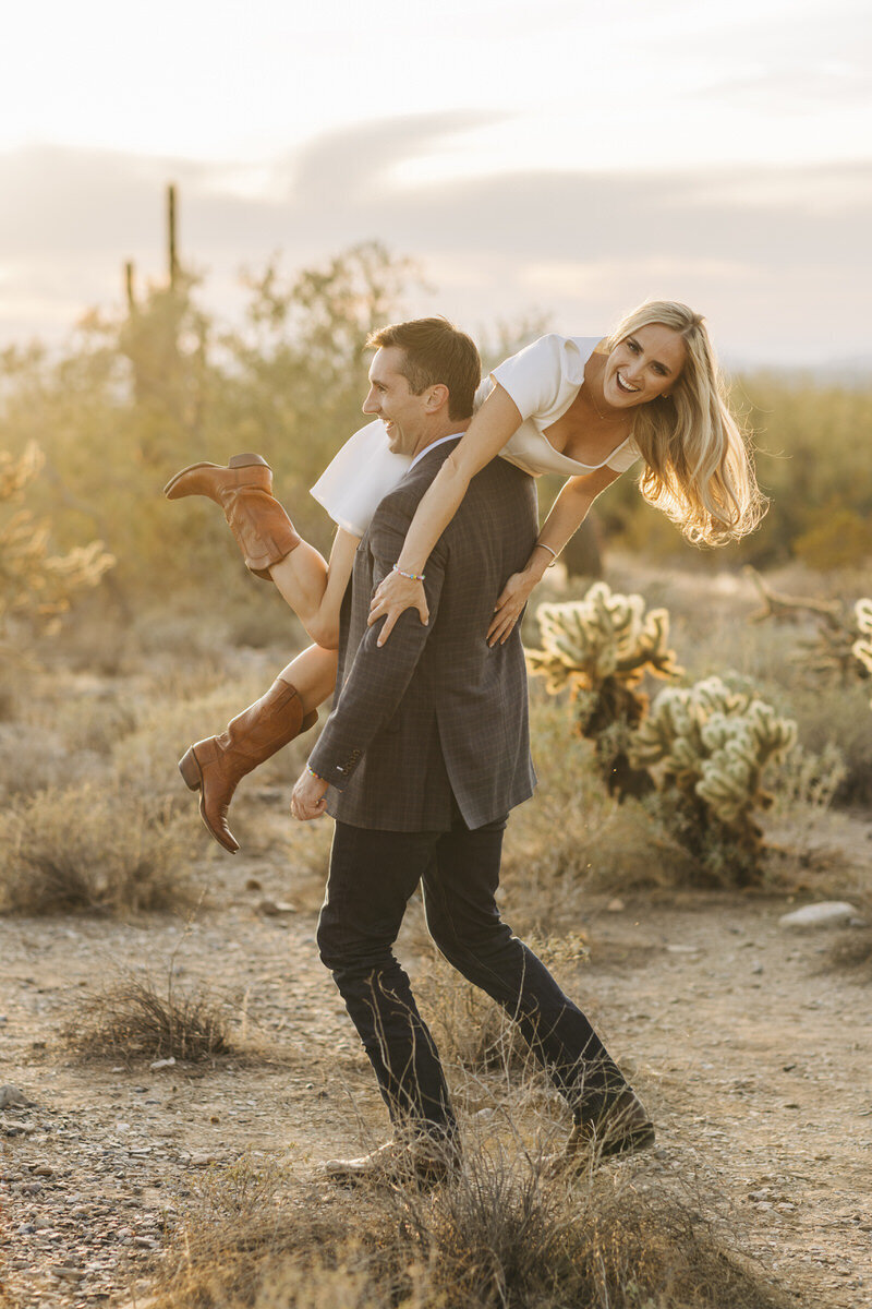 Arizona-desert-engagement-4