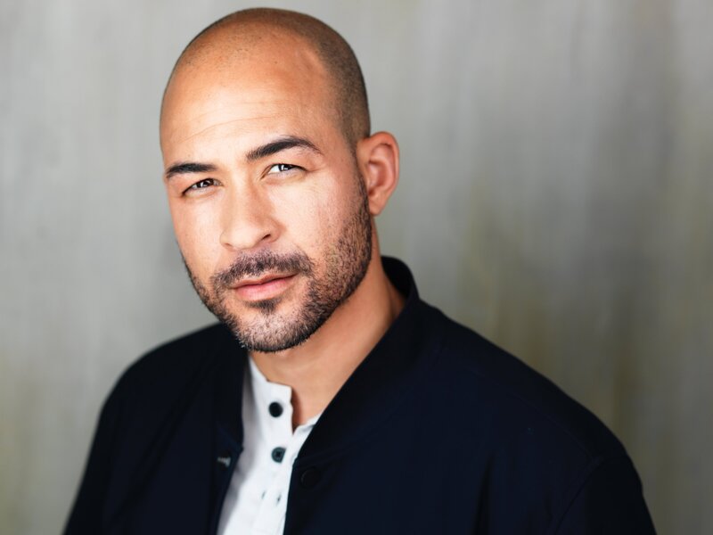 professional photographer headshots near me