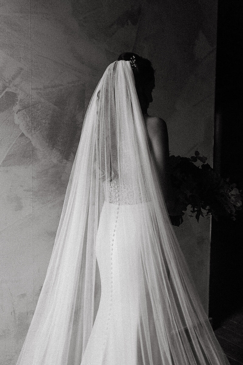 bridal portrait of bride in lancaster pa
