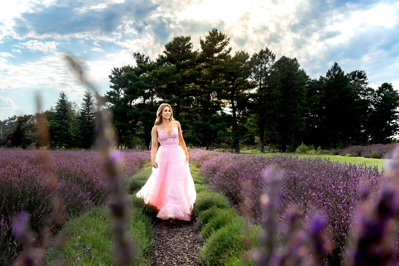 BrownsbergerOliva_Senior2025_PDS-0512