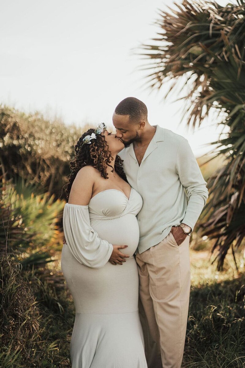 Maternity Photoshoot at Washington oaks Beach in Jacksonville