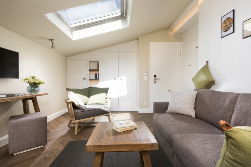 Wohn-und Eingangabereich in der Turmsuite des LOEV Hotels.
