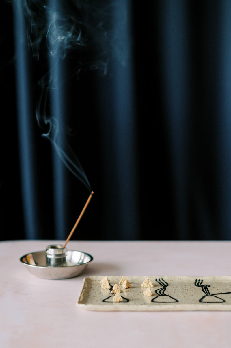 Incense with moxa