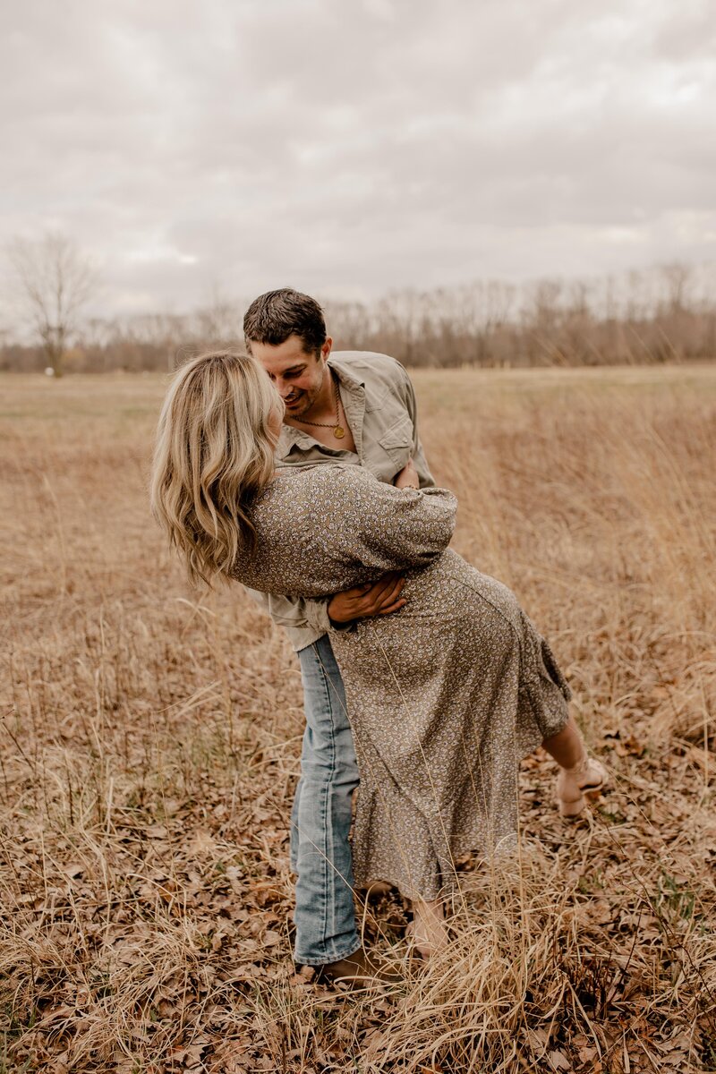 Virginia-Field-Mountain-Venue-Photographer-Wedding-Staunton-Best-Mountain-Sunset-Estate-Florist-Five-Star-Publishedcd-32