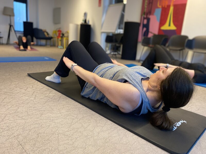 Pilates, Ernährungstraining und zyklusorientiertes Training in den Bezirken Mödling und Baden für ganzheitliches Wohlbefinden – sowie Fit im Büro: Dein Team-Training für mehr Gesundheit am Arbeitsplatz.