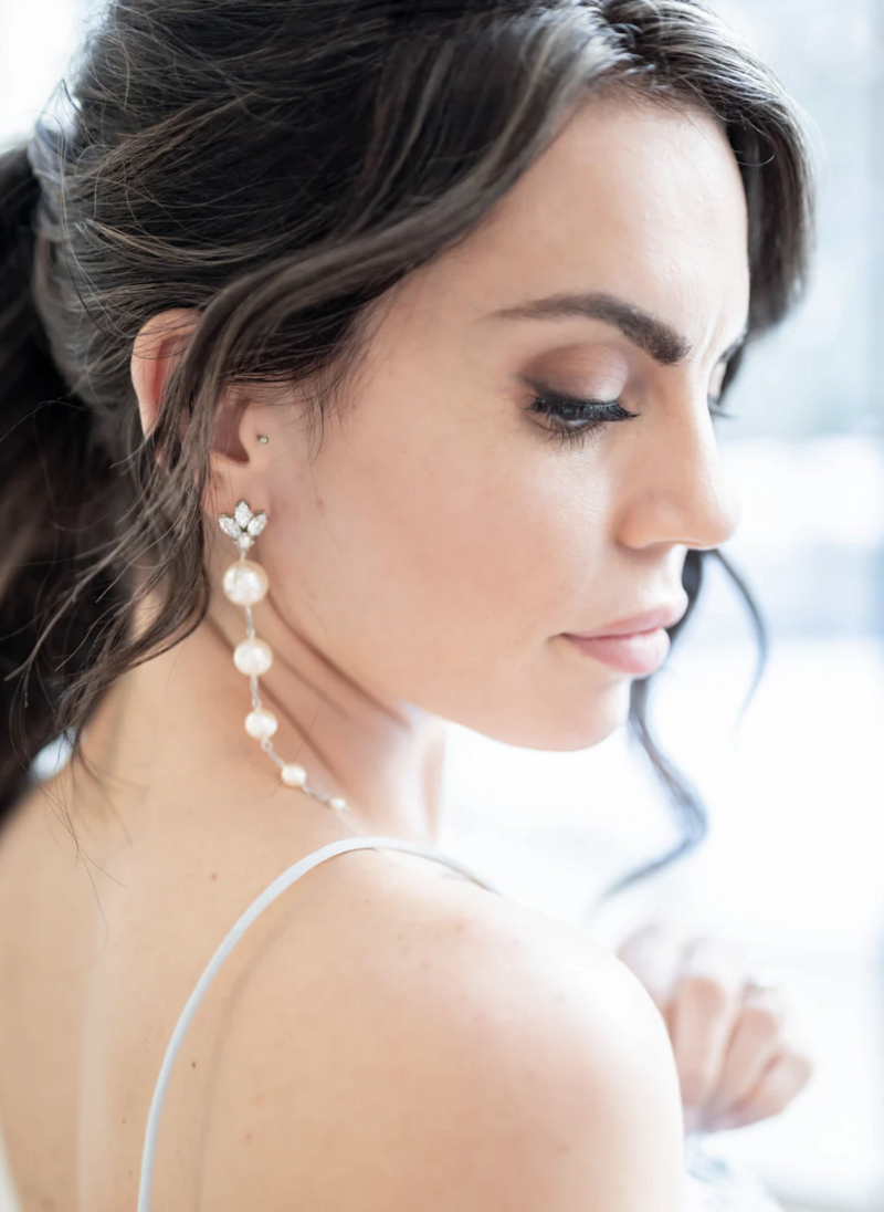 Miranda Long Pearl Earring Joanna Bisley deMelis Atelier