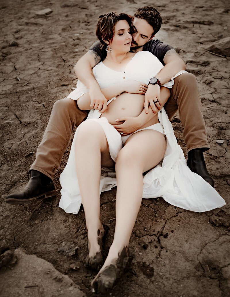 couple steamy baby bump