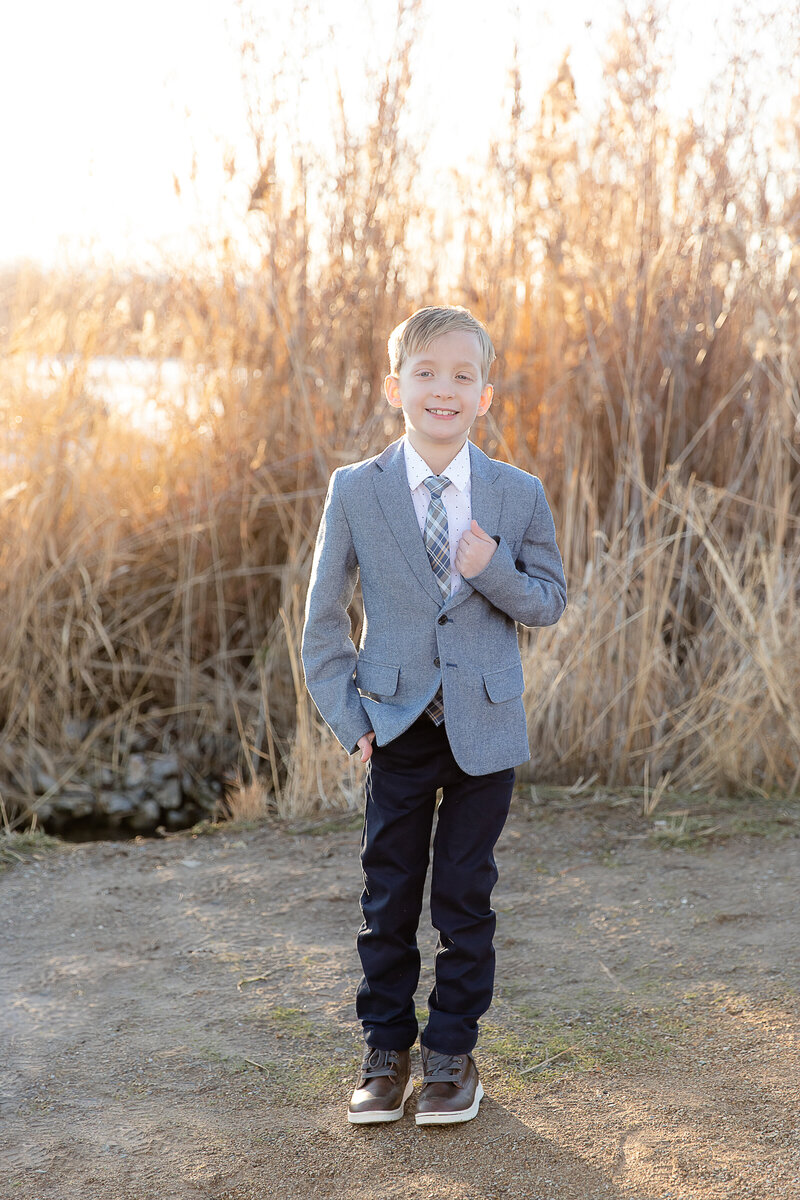 Top Best family photographer in Utah Family High School Senior Children's LDS Missionary Photographer Light and airy pond wood fence best LDS missionary photographer LDS baptism photographer photo session spring summer fall_Jensen Pond Park-6756