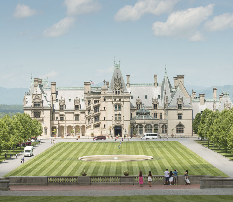 Biltmore Estate daytime photo