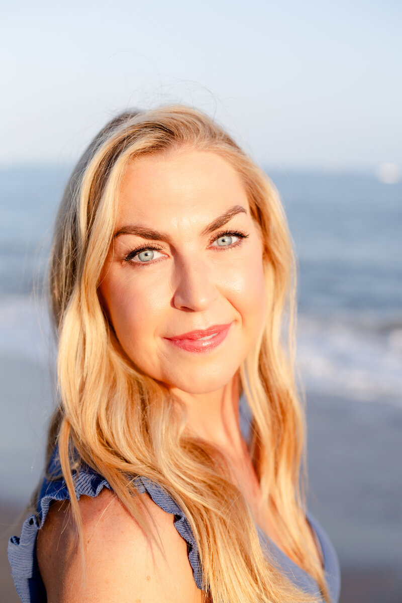 JanelleStephaniePhotography-Kate-Headshots-EastBeach_32