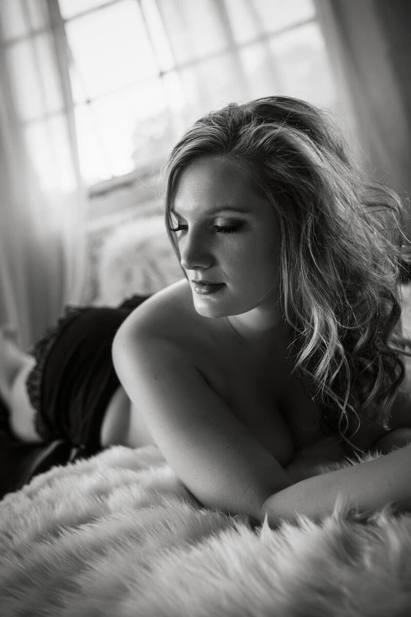 grandrapidsboudoirphotographer-91