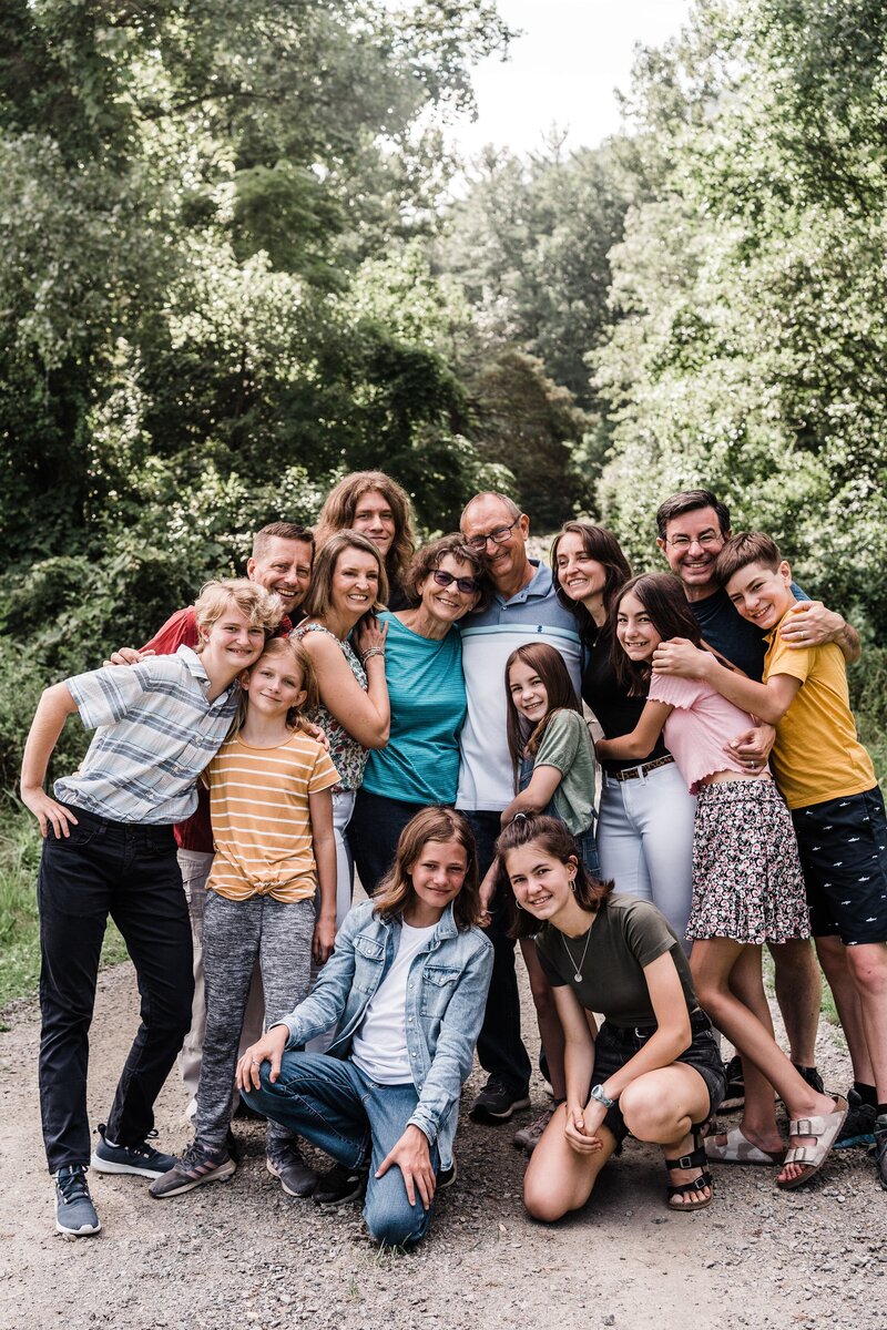 extended-family-photo-poses-examples-charlottesville-photographer5