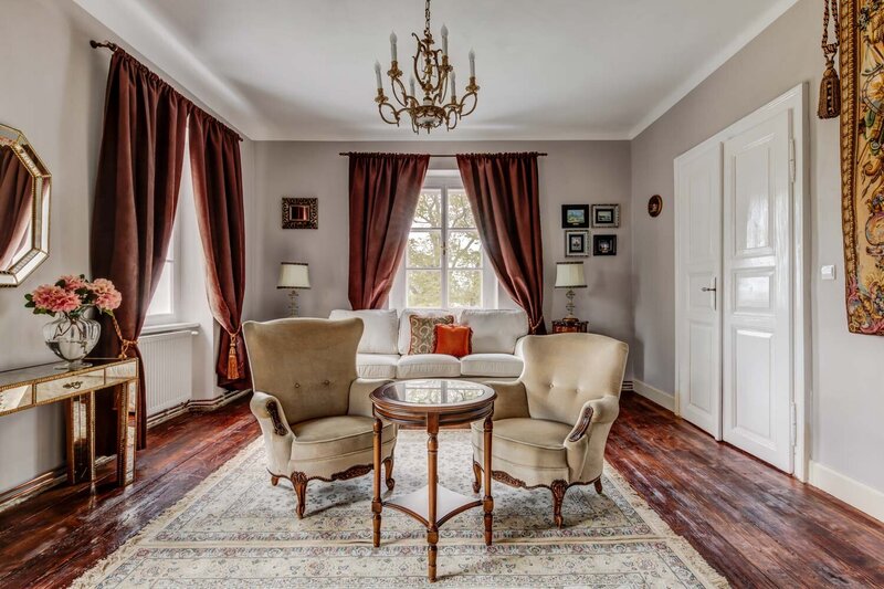 villa dom carli salonek