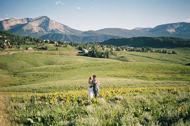 Crested-Butte-Colorado-Elopement-on-35mm-Film-13