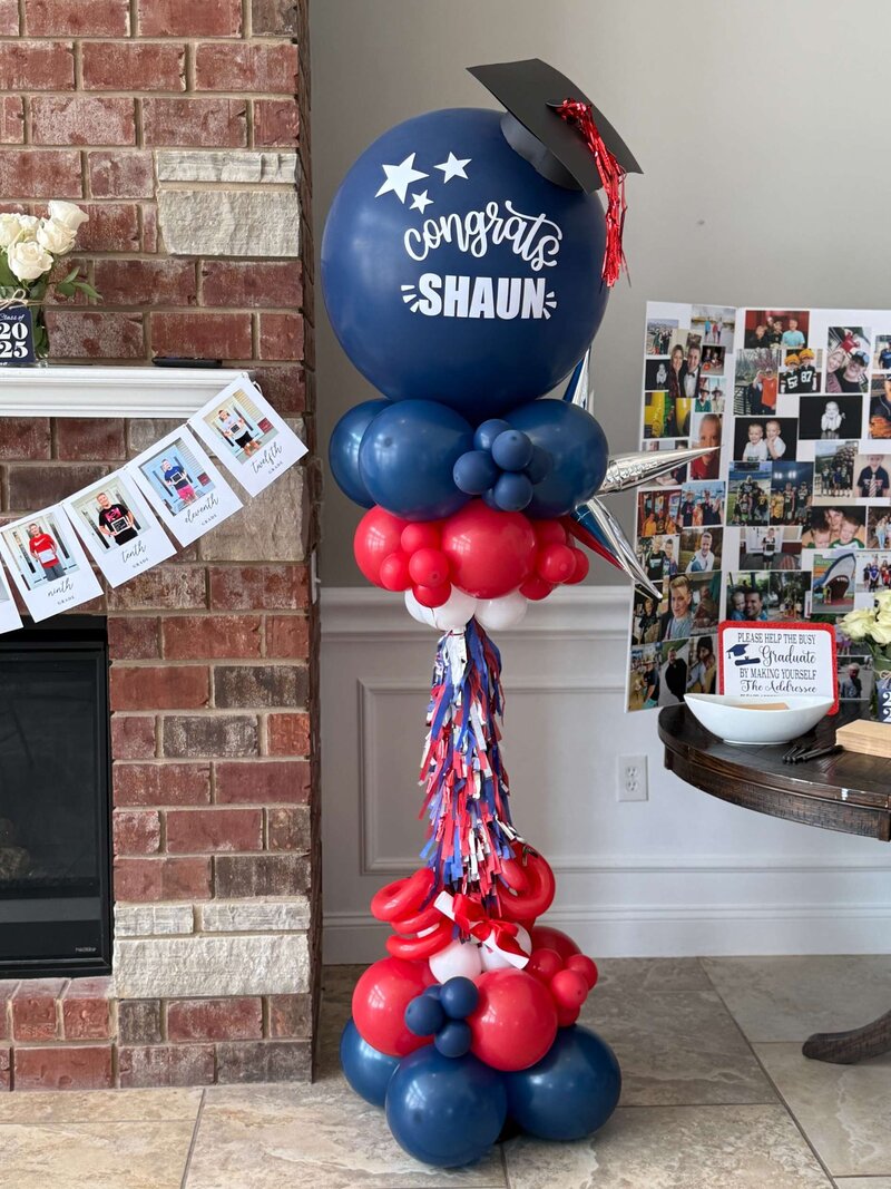 St. Louis Balloons, red, white, and blue graduation balloons