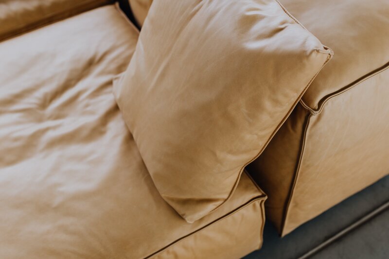 kaboompics_come-up-of-modern-contemporary-tan-leather-sofa-8064