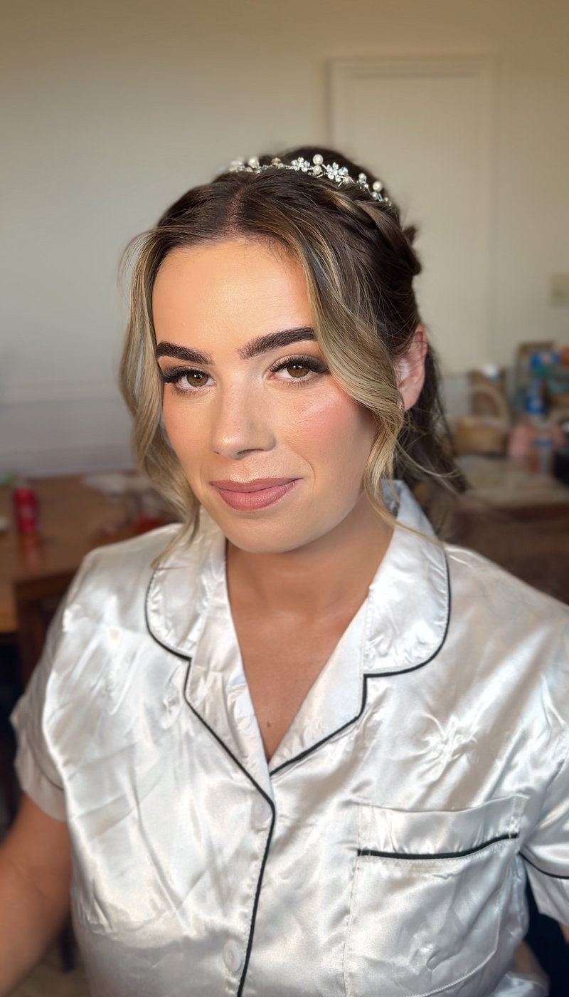 full glam bridal makeup and full coverage foundation with a glowy finish