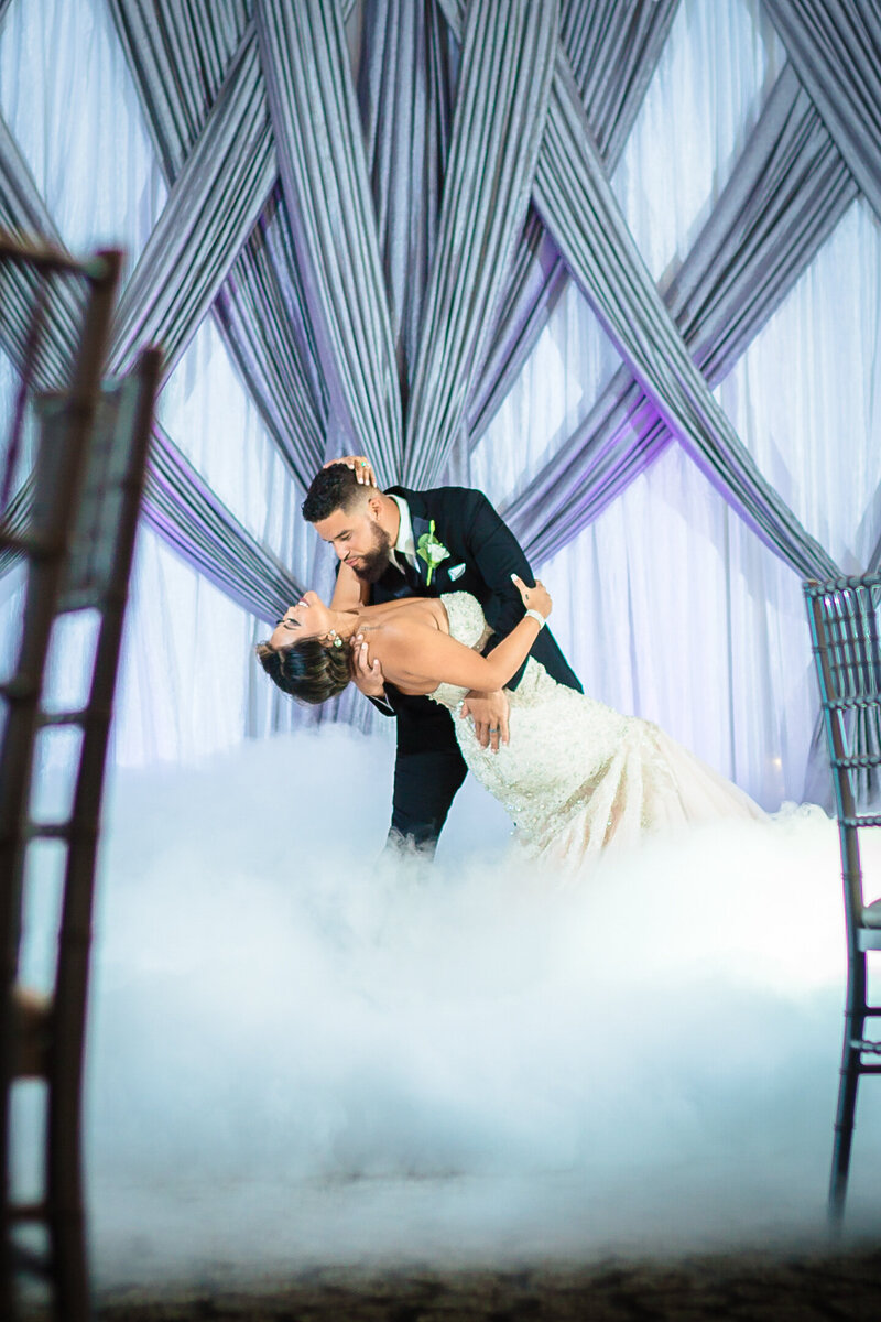 Florida wedding couple dancing