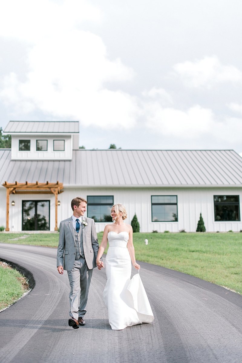 Bloomington_Indiana_The_Wilds_Wedding_Event_Venue_Elegant_Summer_Weddings_94