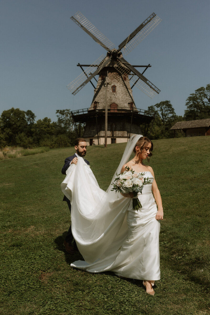 illinois chicago backyard intimate wedding northwest indiana photographer videographer film documentary lisle hyatt regency hotel charles-29