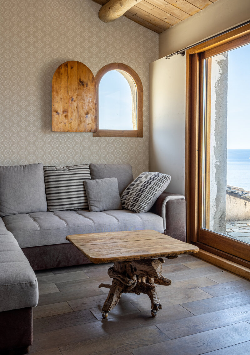 Living Room - Coastal Window - Radiate - Ivory