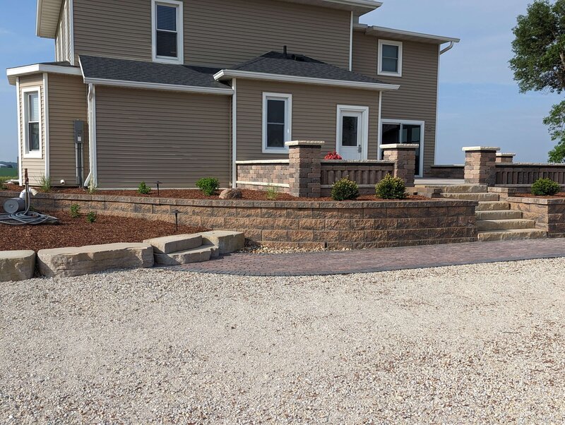 Hardscape-in-Manchester-Cedar-Rapids-Iowa-Supreme-Green-_20230610_134207095
