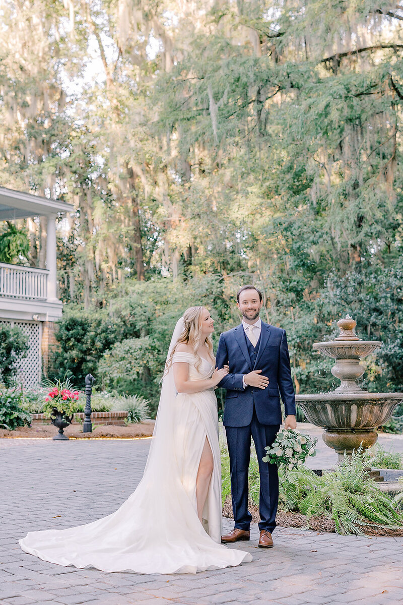 wedding bride and groom savannah georgia