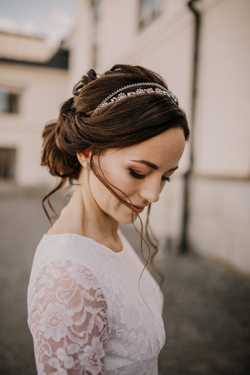 brudpar som kysser bröllop bergendal stockholm