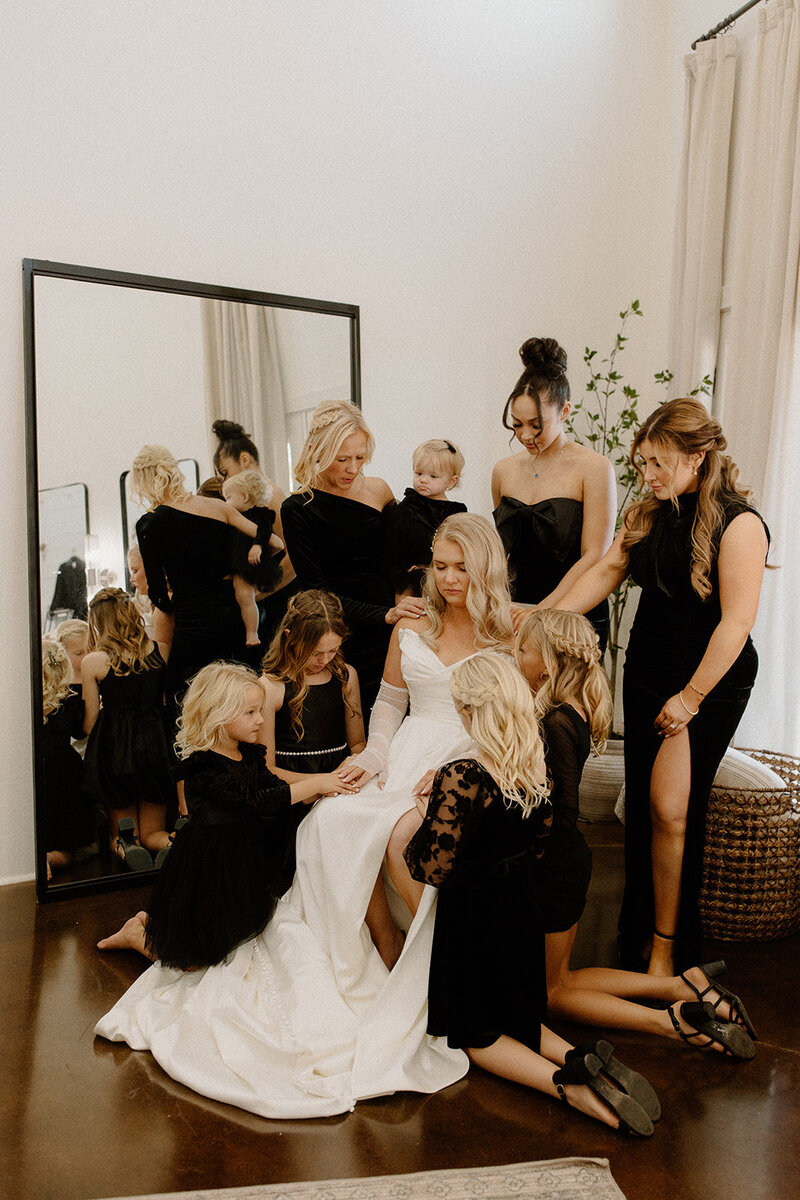 kelsey-kohl-wedding-preview-taylorraephotofilm-75