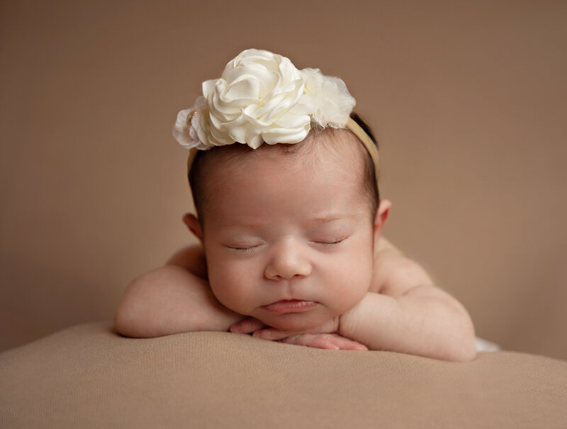 San Antonio baby newborn photography studio lifestyle newborn photographer luxury photo studio wraps outfits posing twin newborns