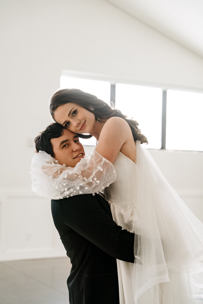 woodhaven modern elegant wedding photoshoot-179