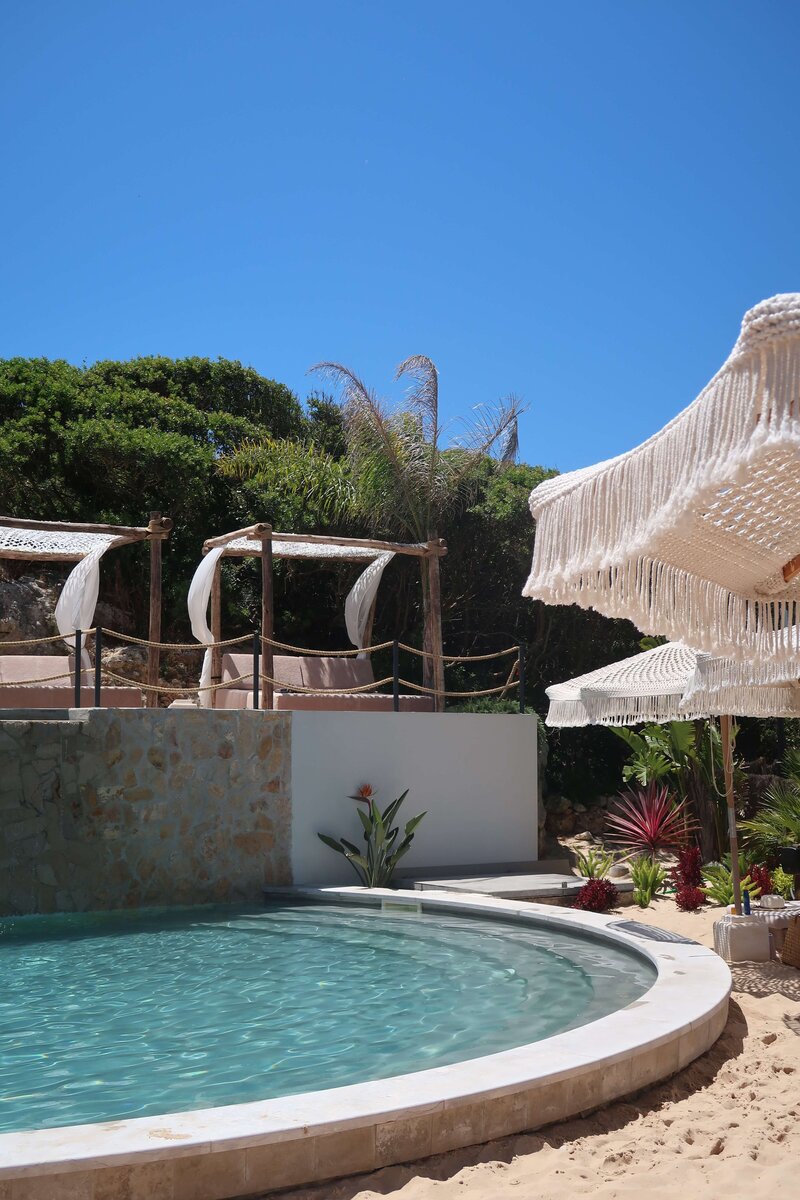 Pool of Edd's beach club