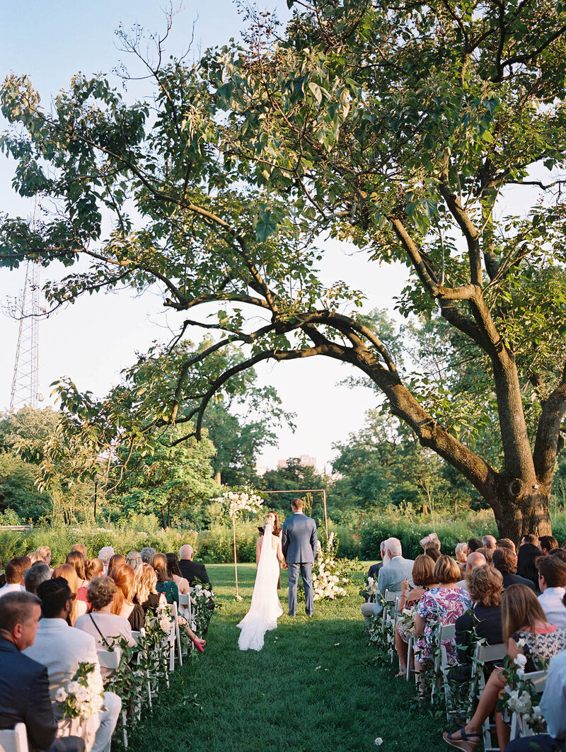 wedding ceremony location at brooklyn botanic garden