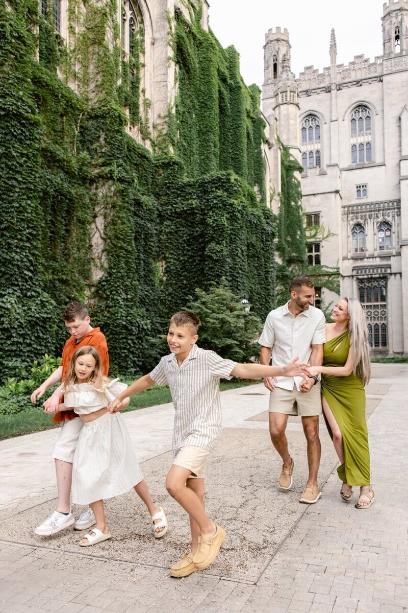 copyFullHouseofLove032 Large